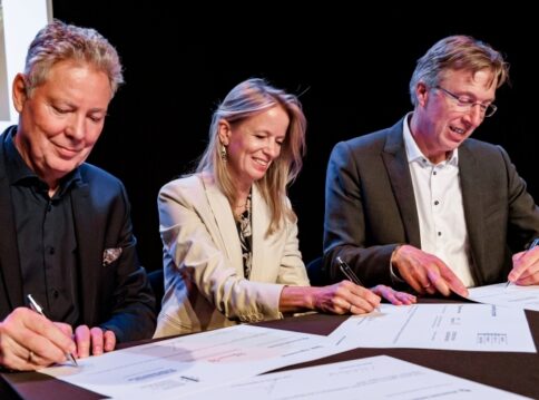 Ondertekening003 Focuss22 LR header website