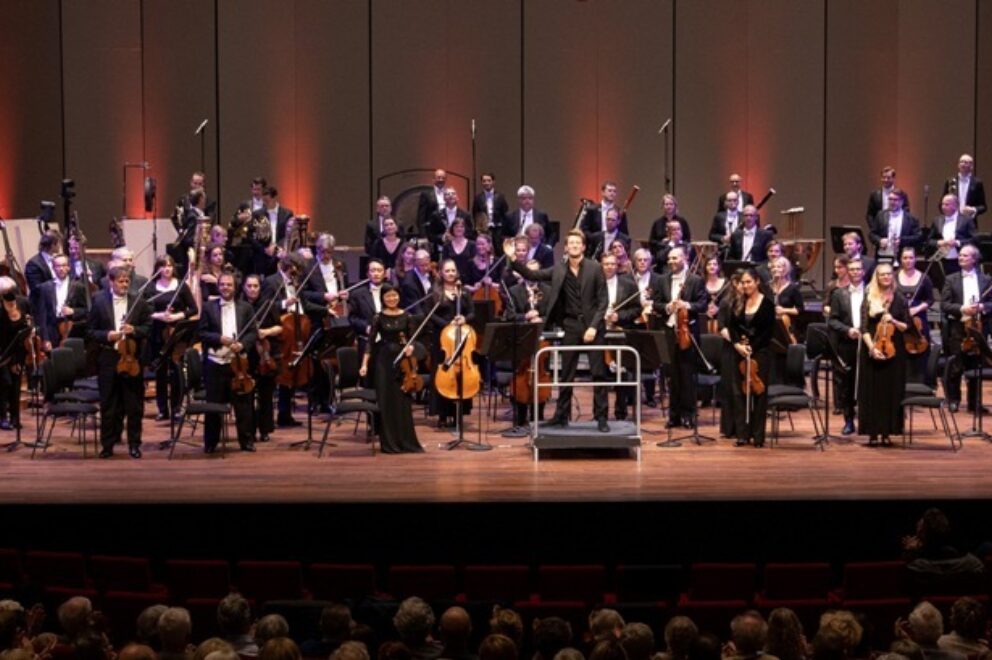 CB6 I5890 website header LR